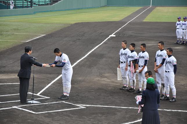硬式野球部　秋季東海大会で準優勝