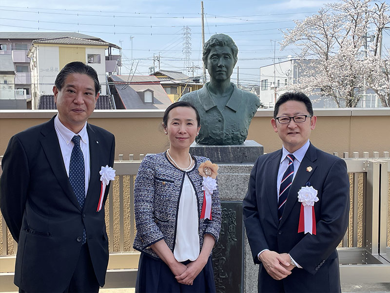 胸像除幕式の様子その２